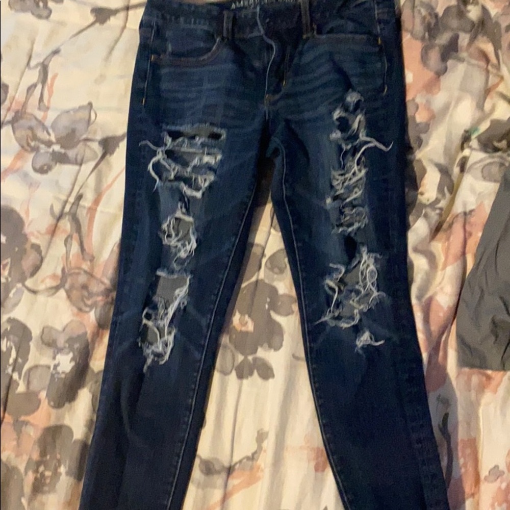 American eagle ripped jeans